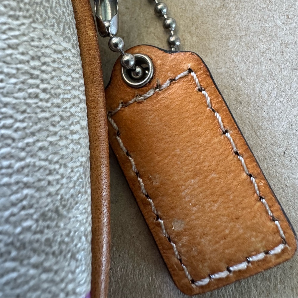 Coach Wristlet - Picture 4 of 12